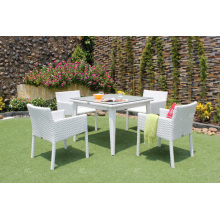 Elegant Design Poly Rattan 4 sillas de comedor para el jardín al aire libre Muebles de mimbre patio